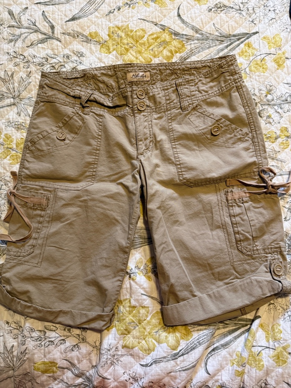 Hollister Light Beige Casual Pants with Button Front